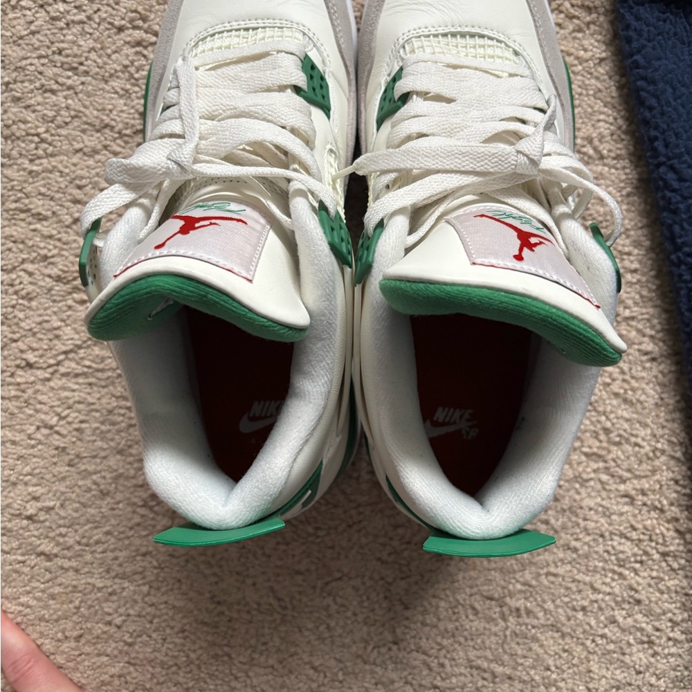 Jordan 4 SB Pine Green - Picture 4 of 7